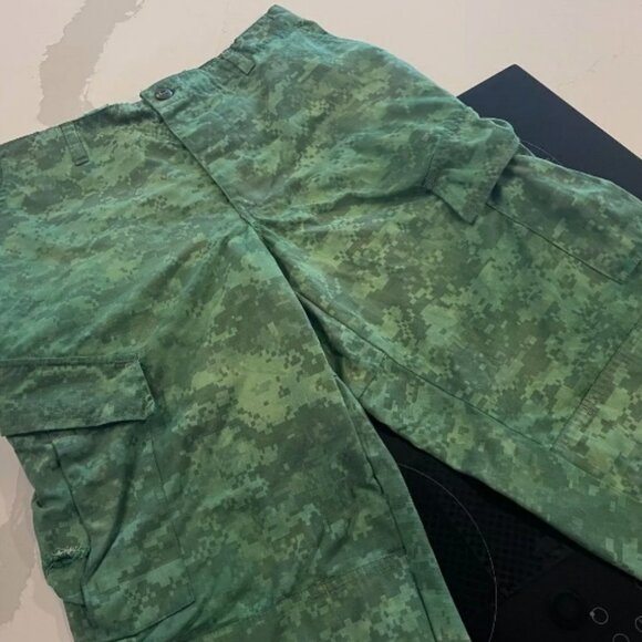 Other - AIRSOFT PAINTBALL MILITARY ACU UCP PANTS & KNEE PADS COLOR DYE GREEN